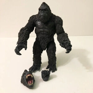 Mezco Toyz King Kong Skull Island Action Figure 7  Inch Tall Incomplete